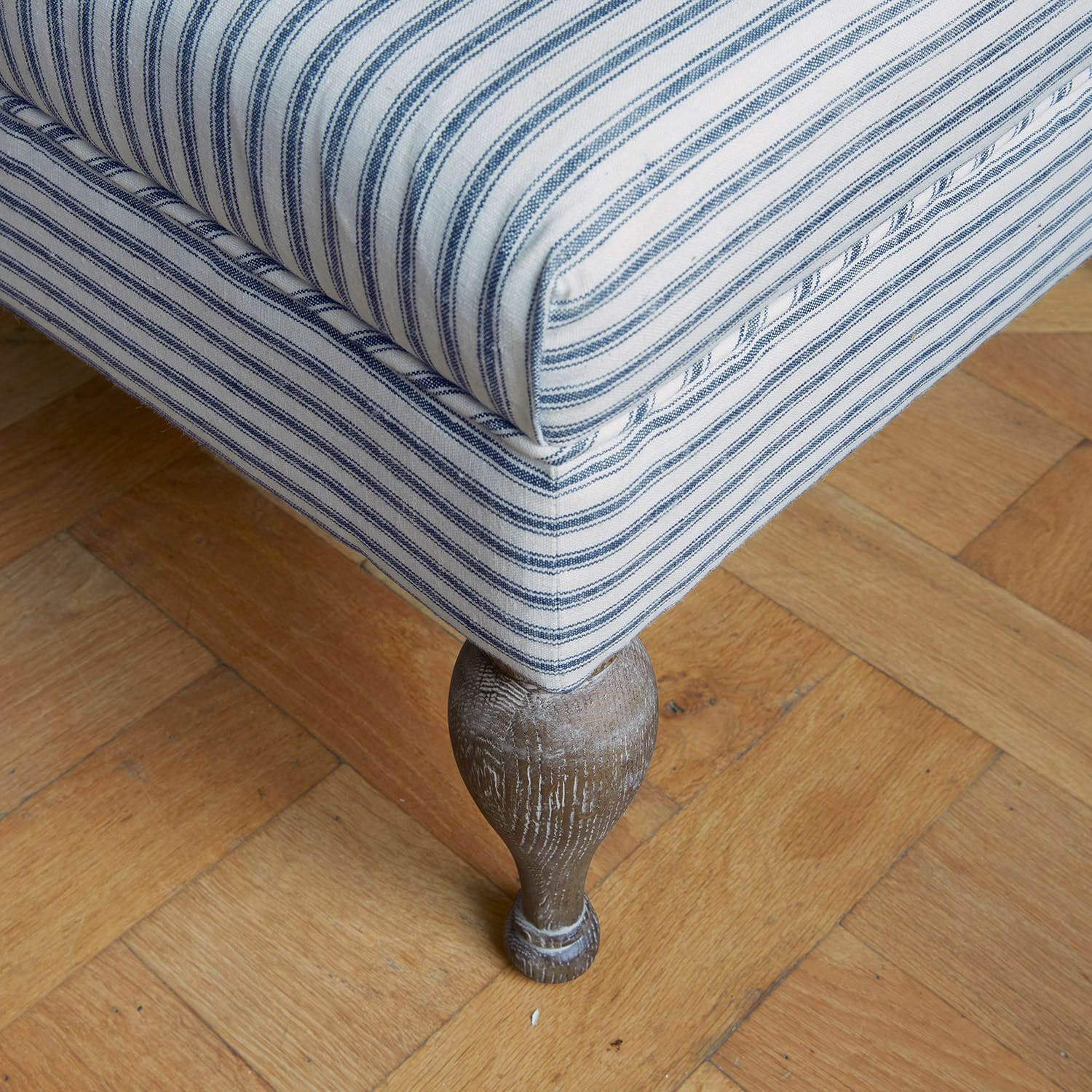 Footstool Ulysette